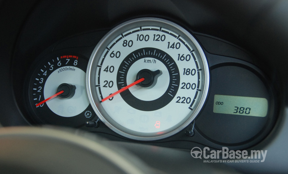 Mazda 2 Hatchback DE (2010) Interior