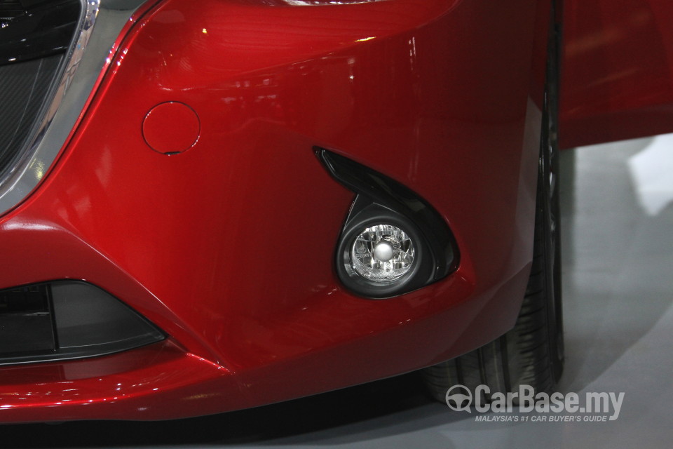 Mazda 2 Hatchback DJ (2015) Exterior