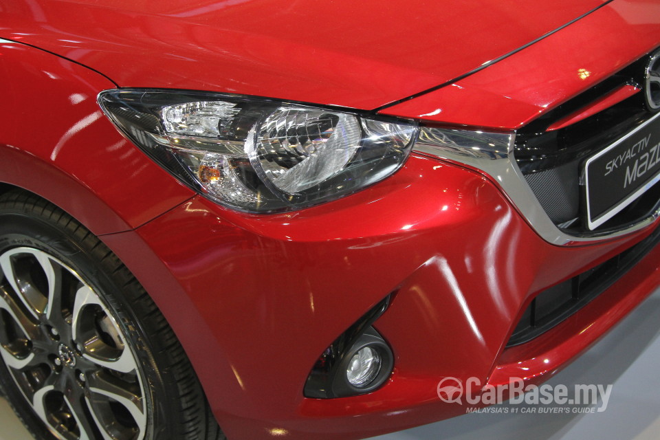 Mazda 2 Hatchback DJ (2015) Exterior