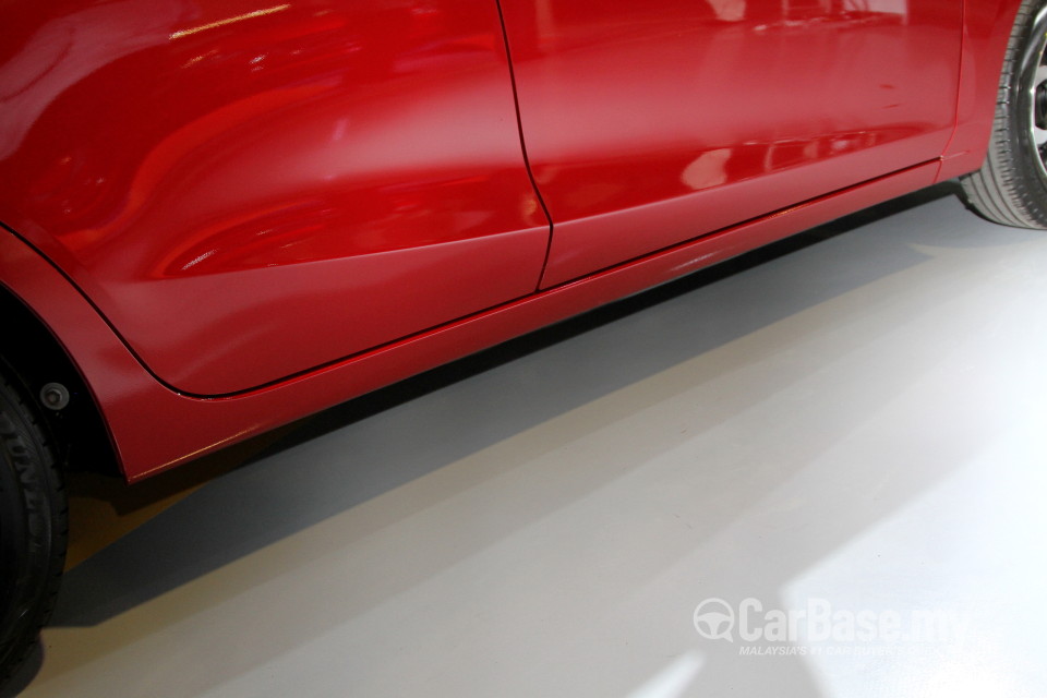 Mazda 2 Hatchback DJ (2015) Exterior