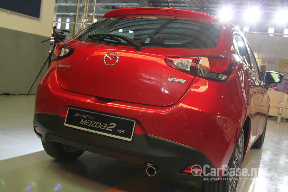 Mazda 2 Hatchback DJ (2015) Exterior