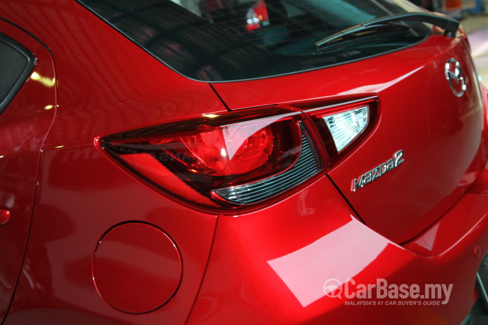 Mazda 2 Hatchback DJ (2015) Exterior