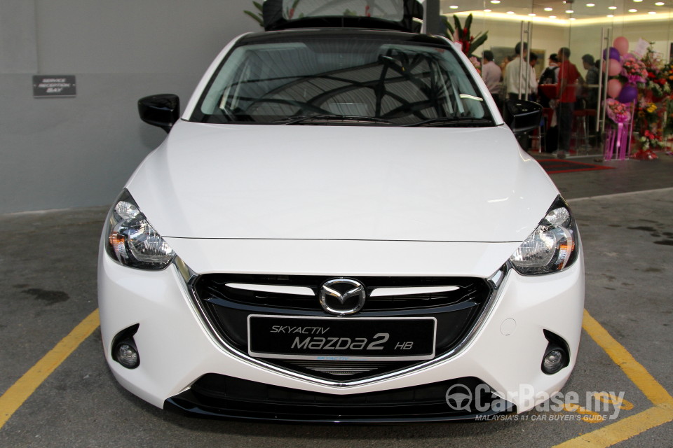Mazda 2 Hatchback DJ (2015) Exterior