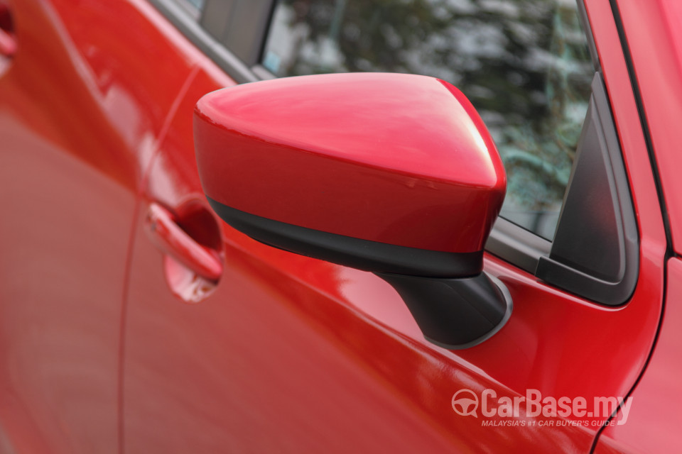 Mazda 2 Hatchback DJ (2015) Exterior