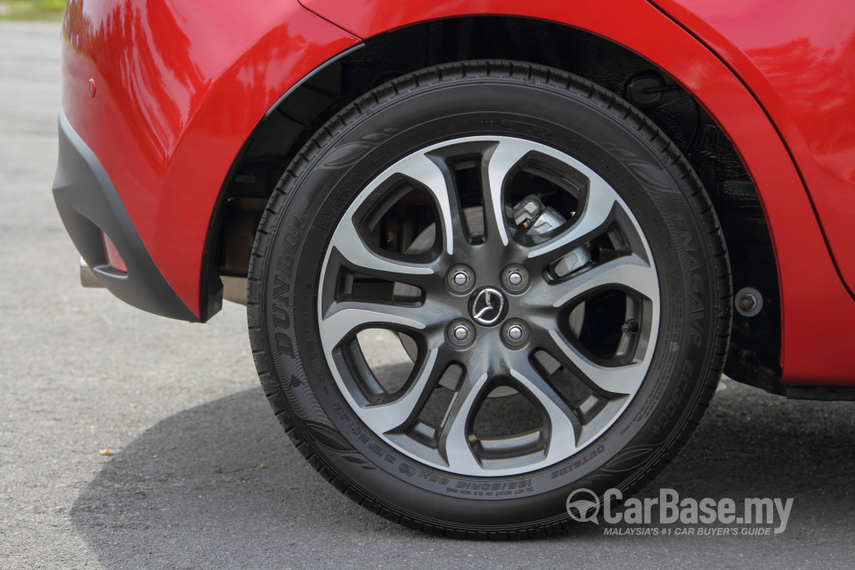 Mazda 2 Hatchback DJ (2015) Exterior