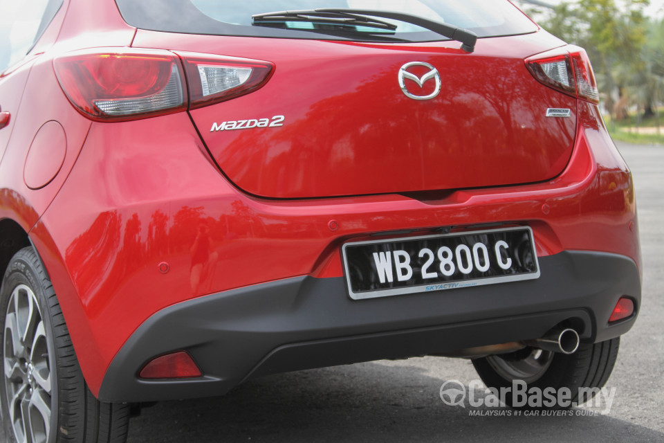 Mazda 2 Hatchback DJ (2015) Exterior
