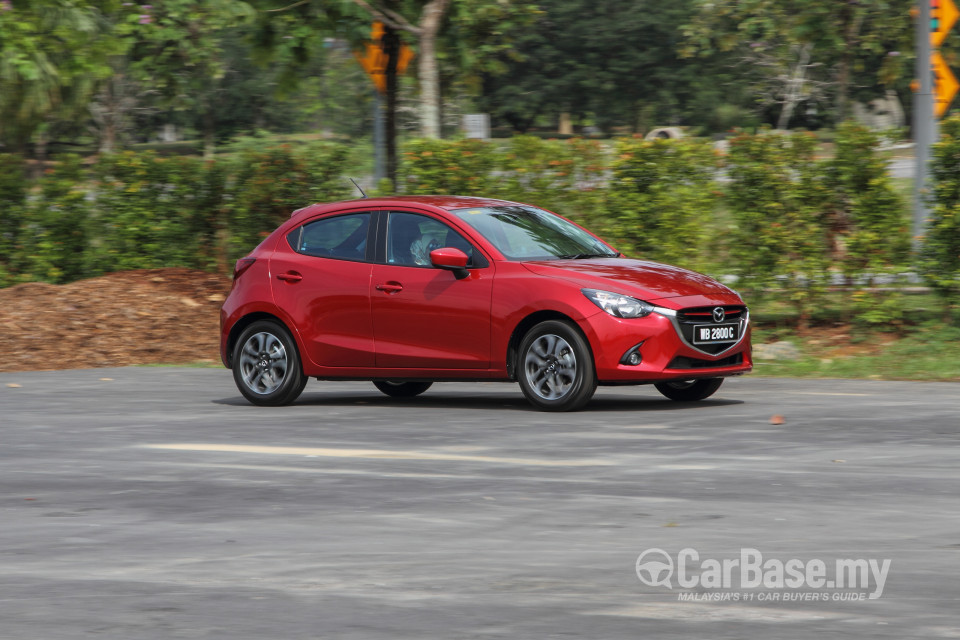 Mazda 2 Hatchback DJ (2015) Exterior