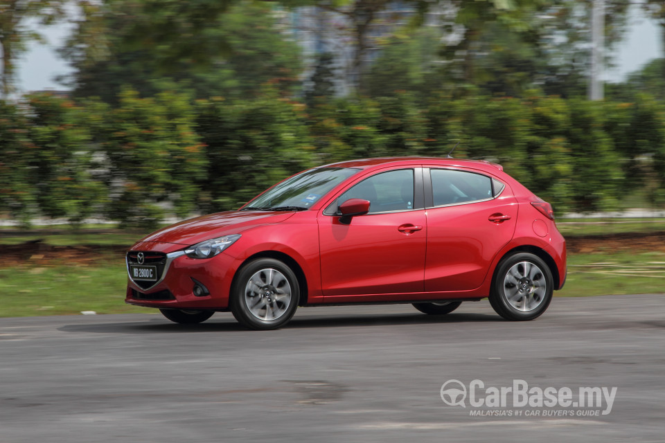 Mazda 2 Hatchback DJ (2015) Exterior
