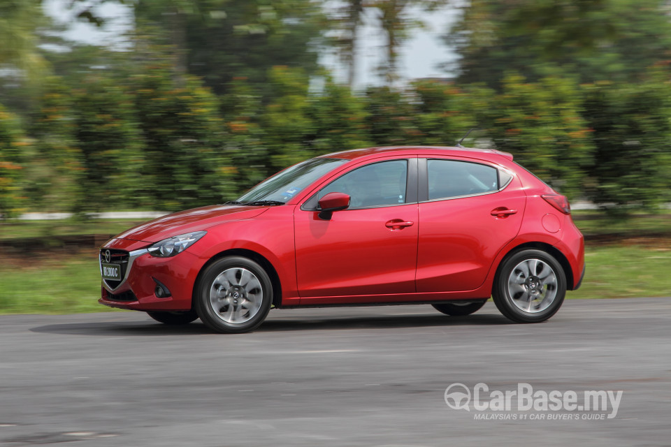 Mazda 2 Hatchback DJ (2015) Exterior