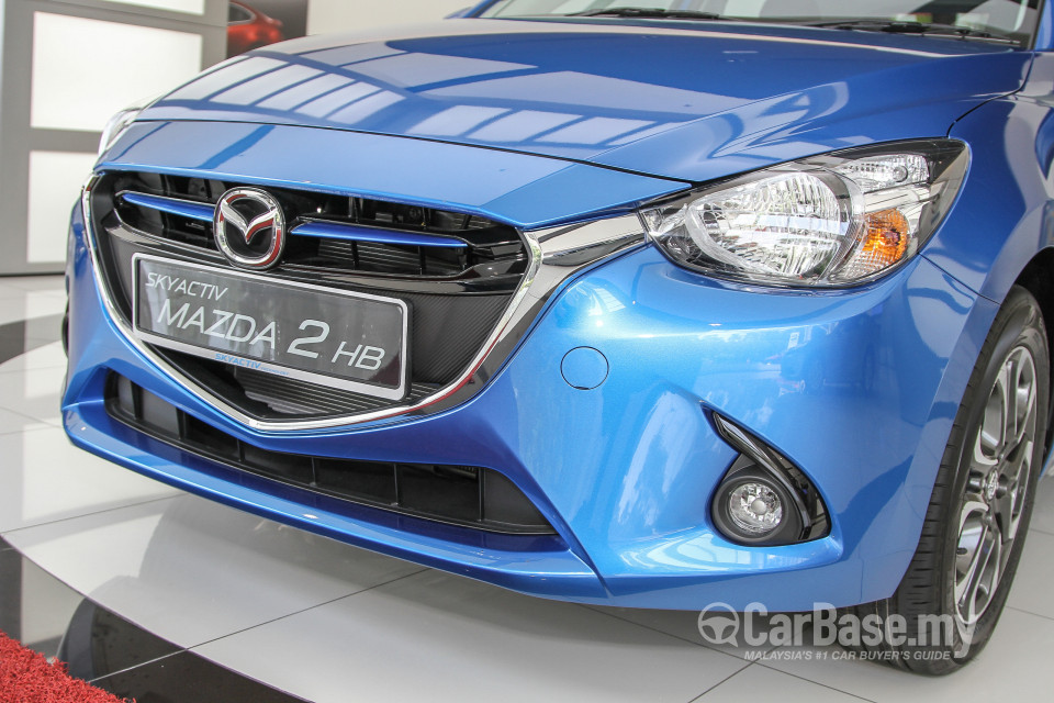 Mazda 2 Hatchback DJ (2015) Exterior