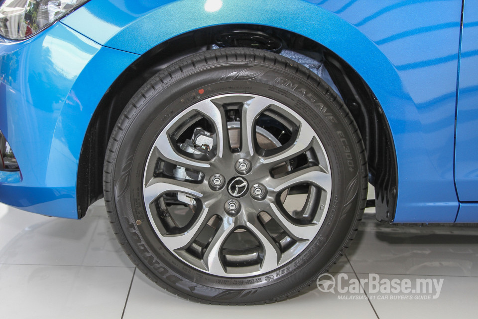 Mazda 2 Hatchback DJ (2015) Exterior