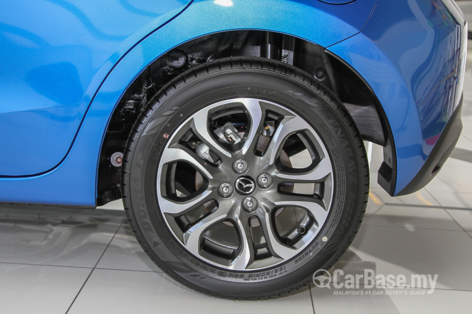 Mazda 2 Hatchback DJ (2015) Exterior
