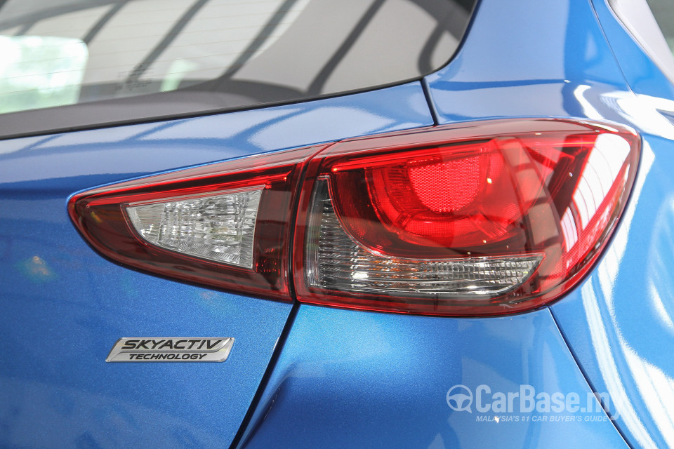 Mazda 2 Hatchback DJ (2015) Exterior