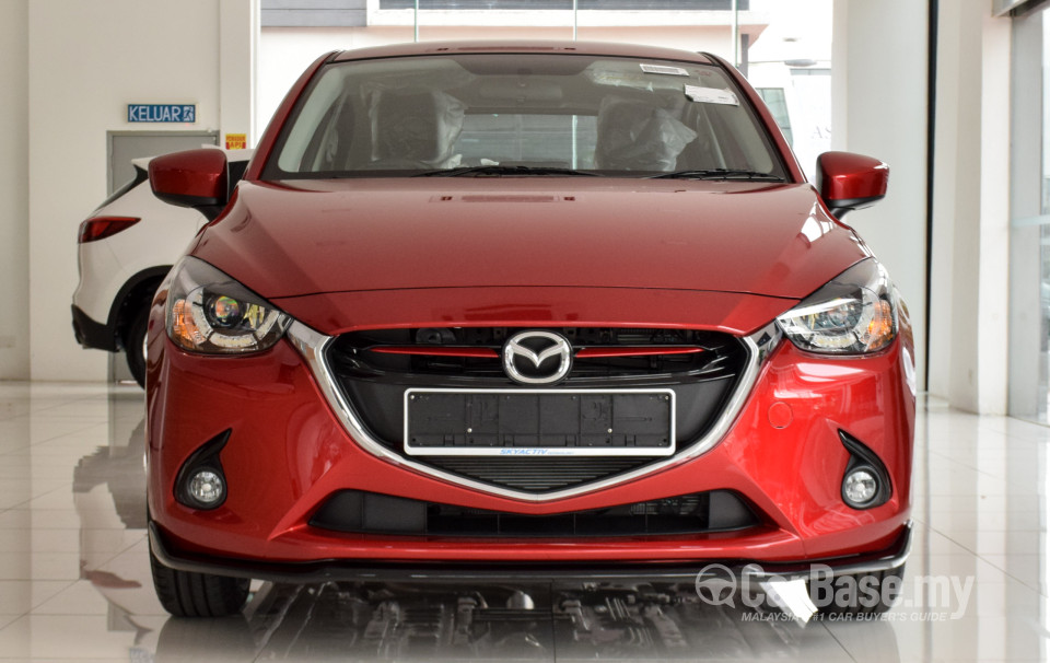 Mazda 2 Hatchback DJ (2015) Exterior