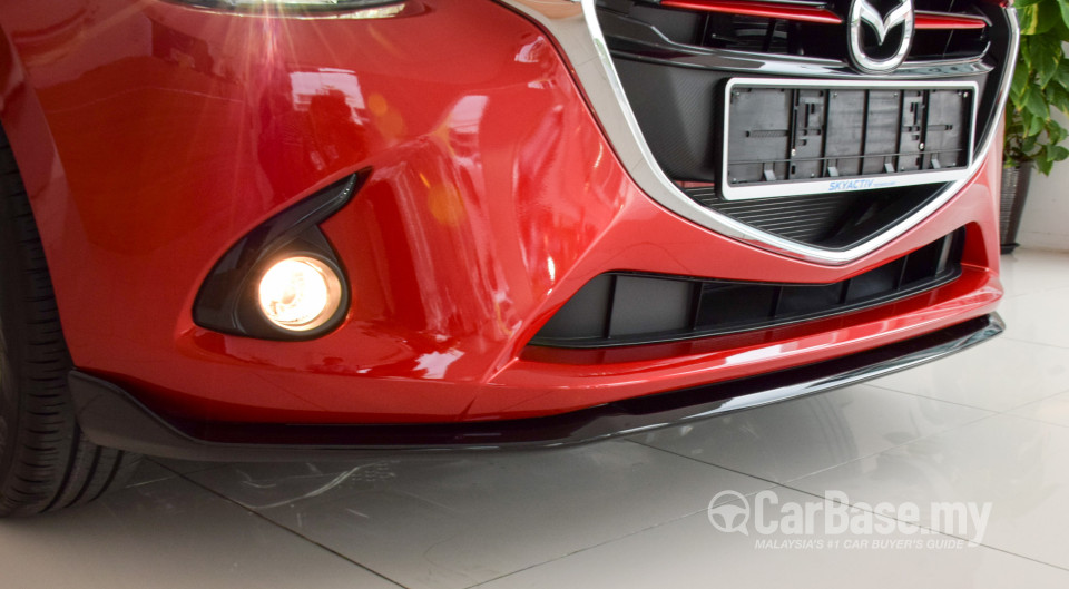 Mazda 2 Hatchback DJ (2015) Exterior