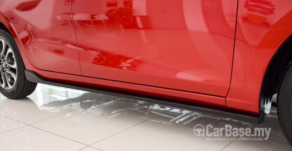 Mazda 2 Hatchback DJ (2015) Exterior