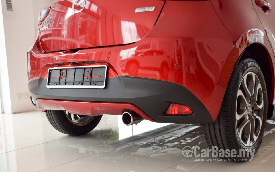 Mazda 2 Hatchback DJ (2015) Exterior
