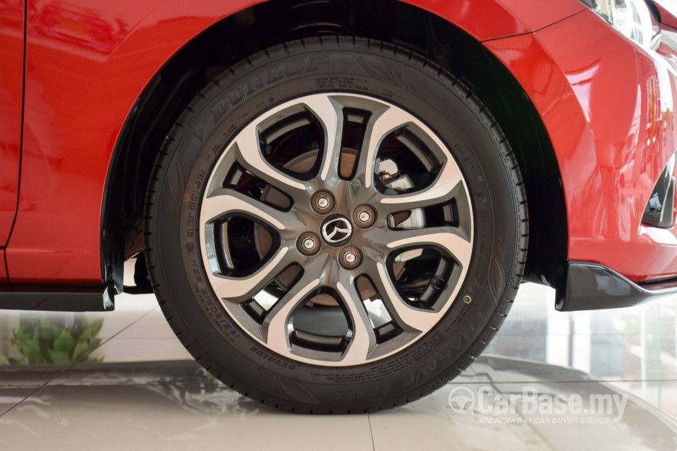 Mazda 2 Hatchback DJ (2015) Exterior