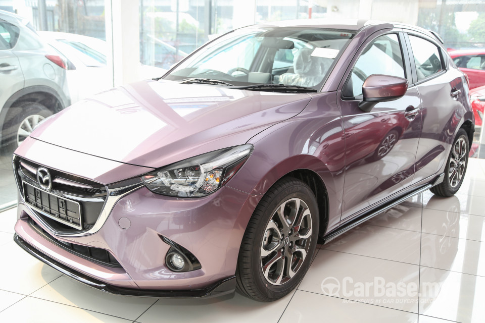 Mazda 2 Hatchback DJ (2015) Exterior