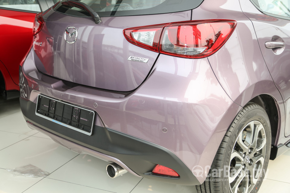 Mazda 2 Hatchback DJ (2015) Exterior