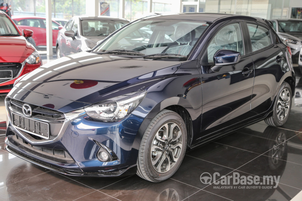 Mazda 2 Hatchback DJ (2015) Exterior