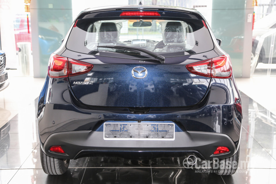 Mazda 2 Hatchback DJ (2015) Exterior