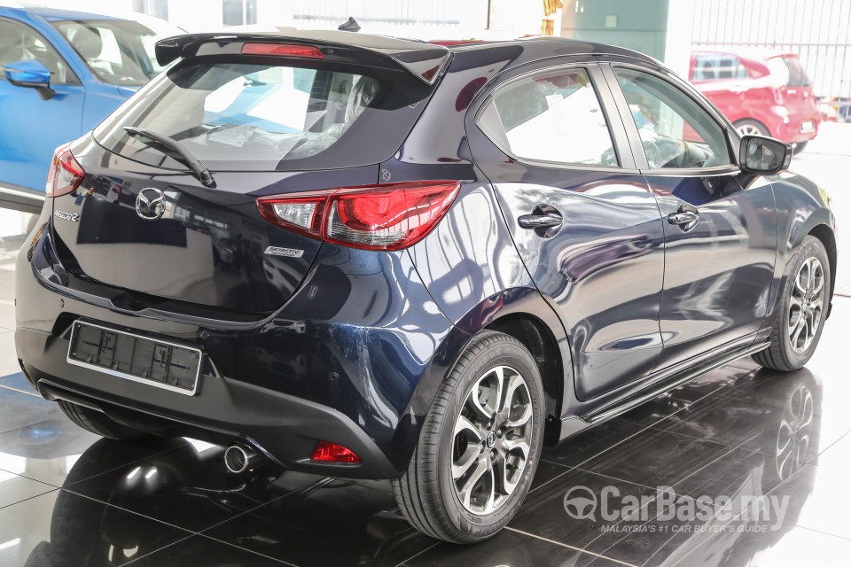 Mazda 2 Hatchback DJ (2015) Exterior