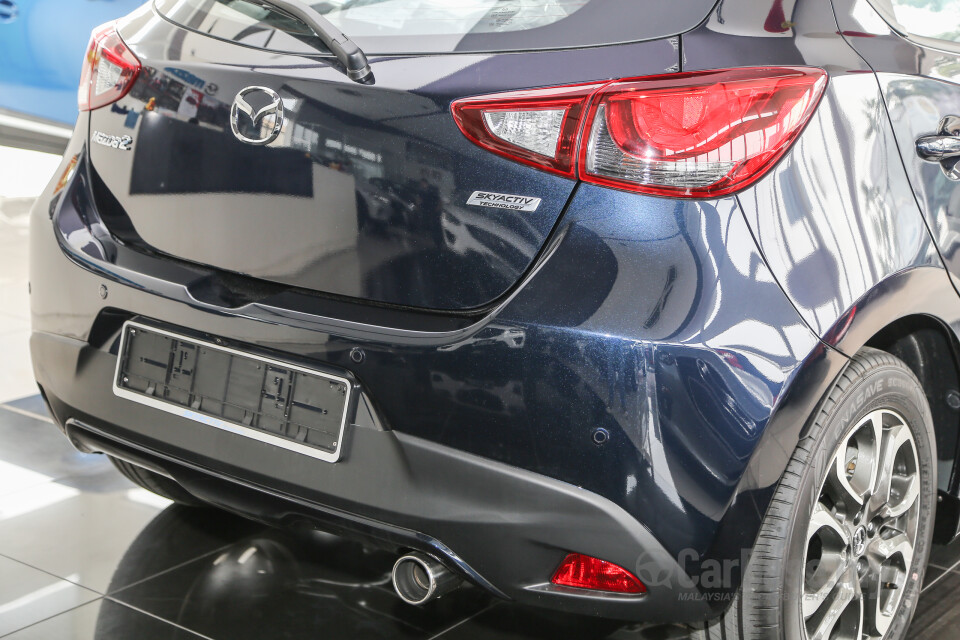 Nissan Grand Livina L11 Facelift (2013) Exterior