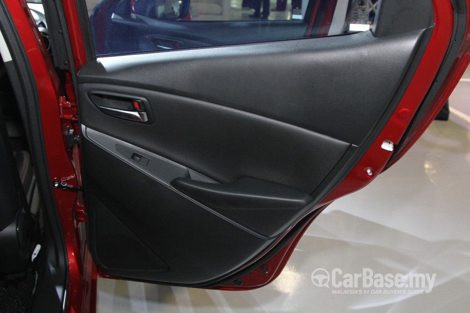 Mazda 2 Hatchback DJ (2015) Interior