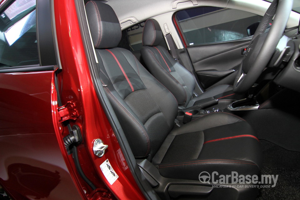 Mazda 2 Hatchback DJ (2015) Interior
