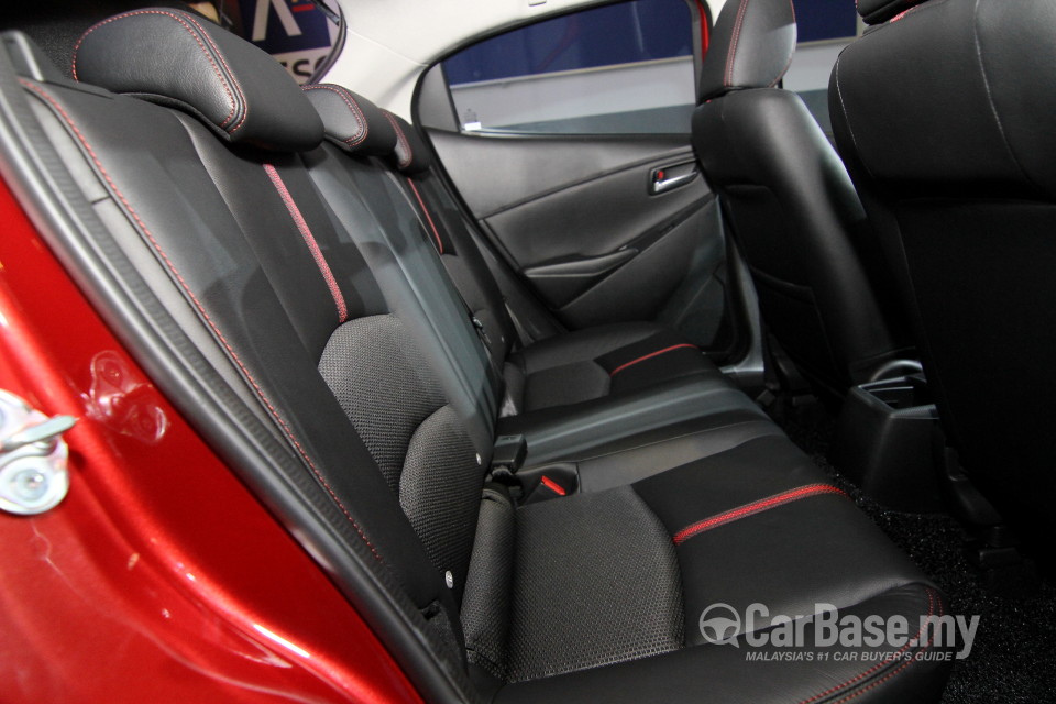 Mazda 2 Hatchback DJ (2015) Interior