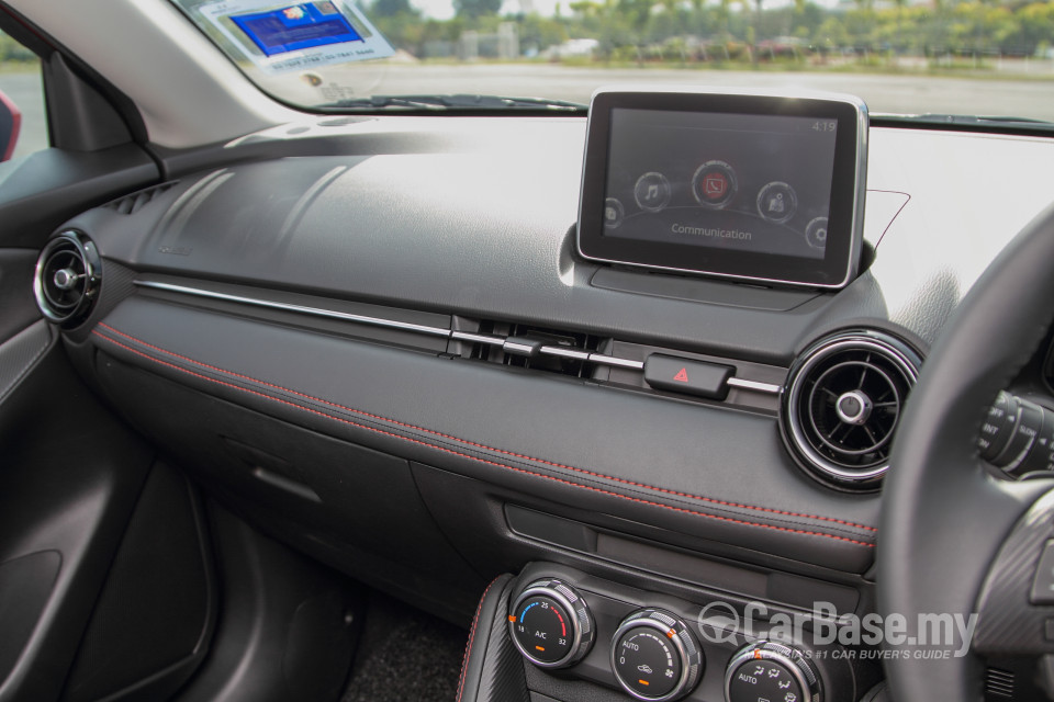 Mazda 2 Hatchback DJ (2015) Interior