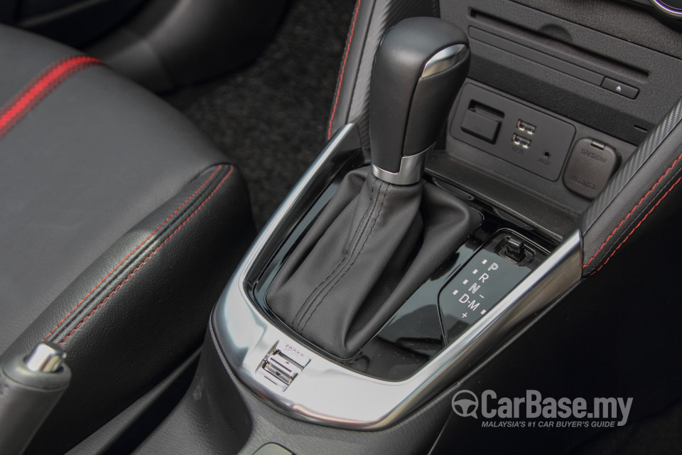 Mazda 2 Hatchback DJ (2015) Interior