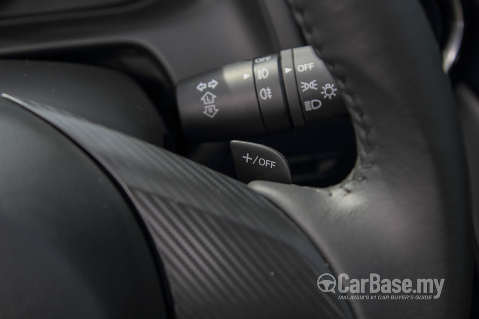 Mazda 2 Hatchback DJ (2015) Interior