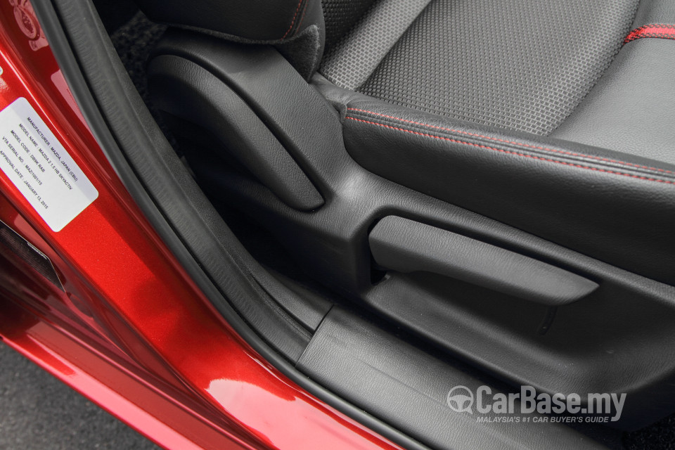 Mazda 2 Hatchback DJ (2015) Interior