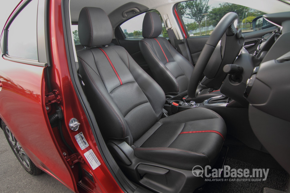 Mazda 2 Hatchback DJ (2015) Interior
