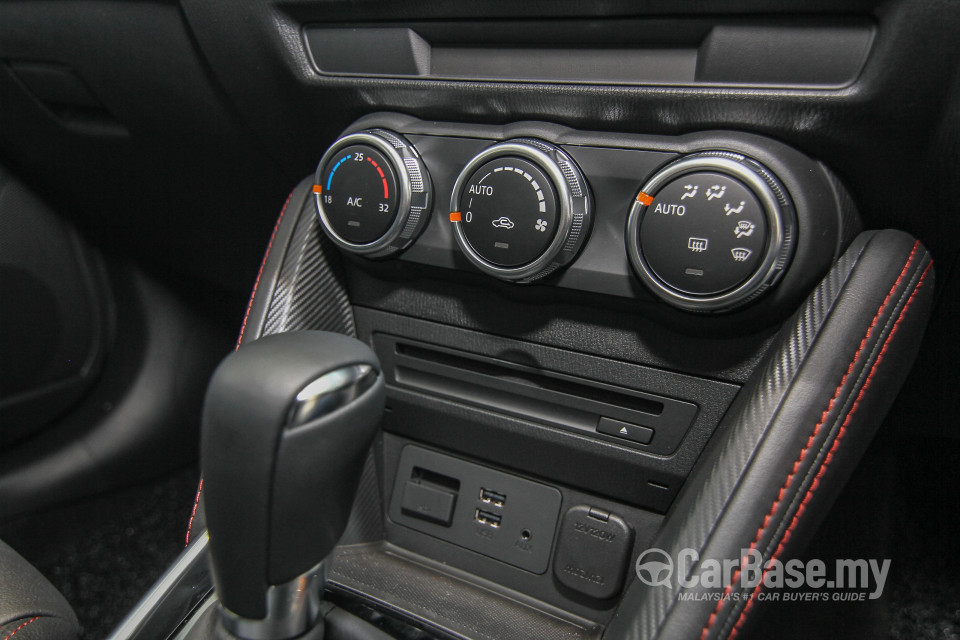 Mazda 2 Hatchback DJ (2015) Interior