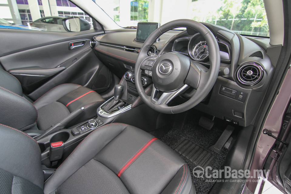 Mazda 2 Hatchback DJ (2015) Interior