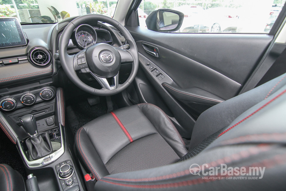 Mazda 2 Hatchback DJ (2015) Interior