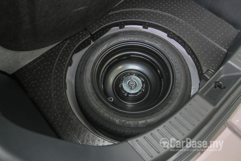 Mazda 2 Hatchback DJ (2015) Interior