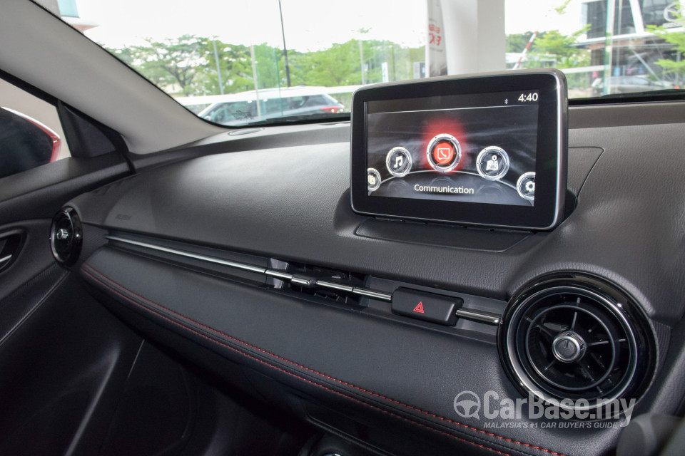 Mazda 2 Hatchback DJ (2015) Interior