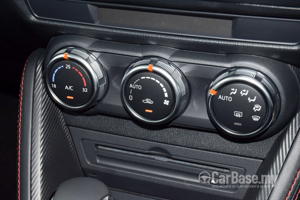 Mazda 2 Hatchback DJ (2015) Interior