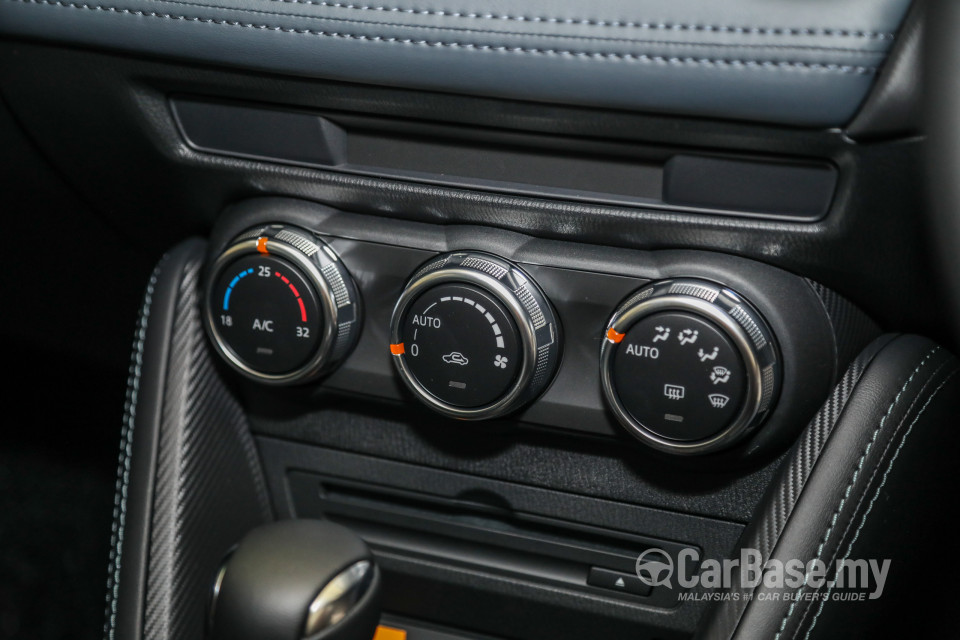Mazda 2 Hatchback DJ Facelift (2020) Interior