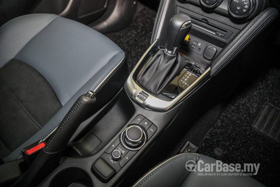 Mazda 2 Hatchback DJ Facelift (2020) Interior