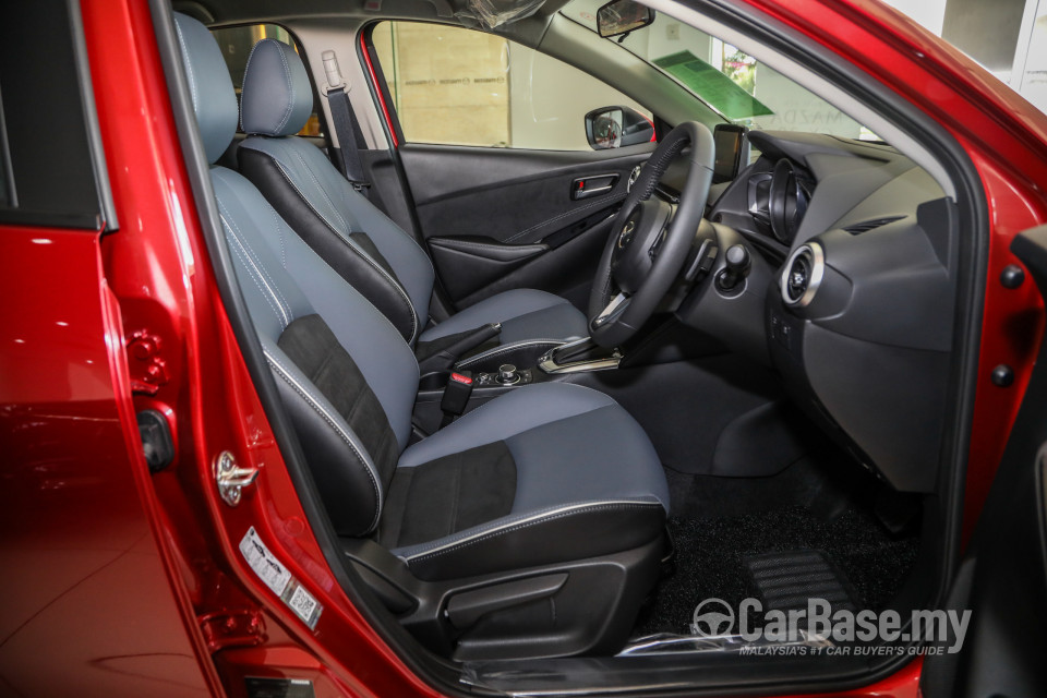 Mazda 2 Hatchback DJ Facelift (2020) Interior