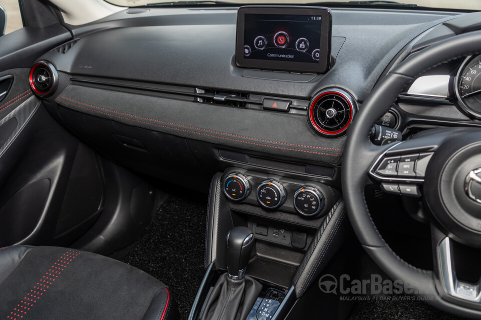 Mazda 2 Hatchback DJ Facelift (2020) Interior