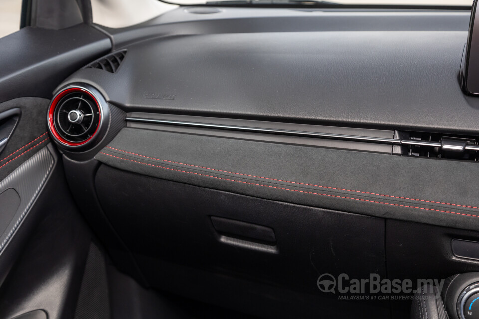 Mazda 2 Hatchback DJ Facelift (2020) Interior