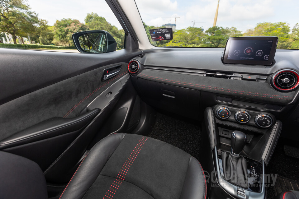 Mazda 2 Hatchback DJ Facelift (2020) Interior