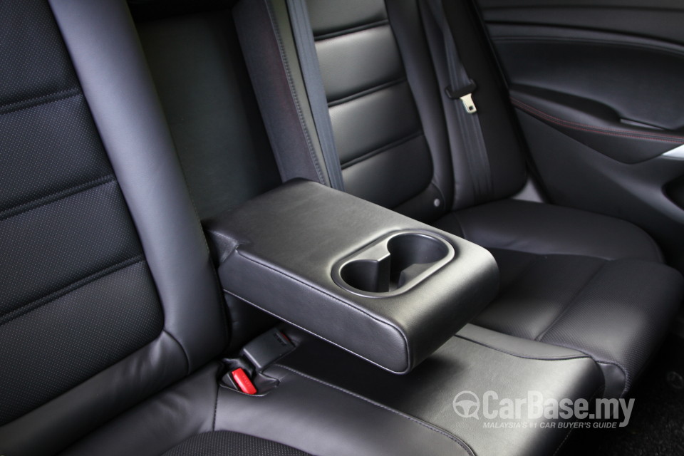 Mazda 6 Sedan GJ (2013) Interior