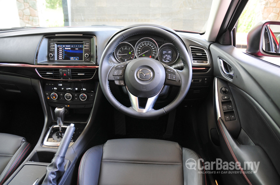 Mazda 6 Sedan GJ (2013) Interior